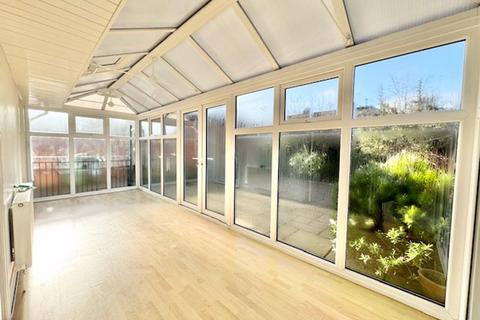 24 Goldgarth, Grimsby, DN32 8QS