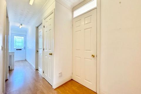 24 Goldgarth, Grimsby, DN32 8QS