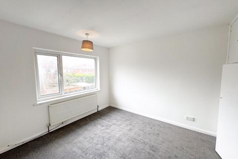 32 Antrim Way, Grimsby, DN33 2DL