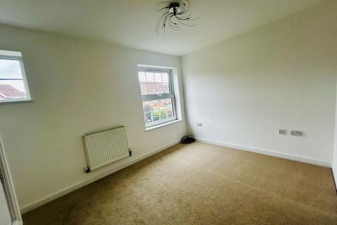 2 bedroom house to rent, Llwyn Helyg, Neath, SA10 7BZ