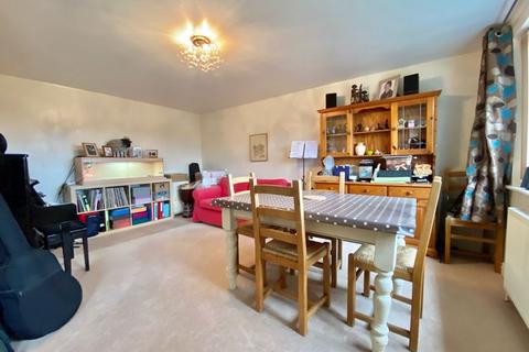 7 Bests Lane, Sutton Veny, Warminster, BA12 7AU