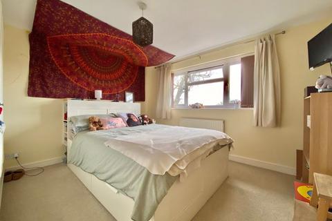 7 Bests Lane, Sutton Veny, Warminster, BA12 7AU