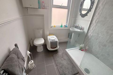 14 Barton View, Leeds, LS11 8TR