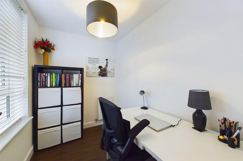 Office/Bedroom 5...