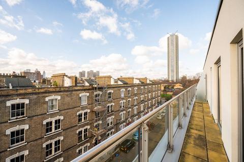 3 bedroom flat for sale, Crampton Street, Elephant and Castle, London, SE17