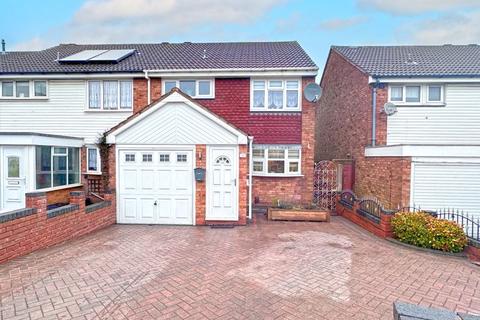 3 bedroom semi-detached house for sale, Henn Drive, TIPTON, DY4 9NN