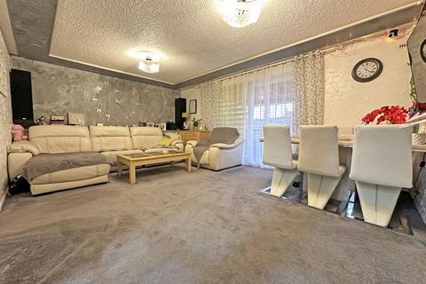 undefined, Henn Drive, TIPTON, DY4 9NN