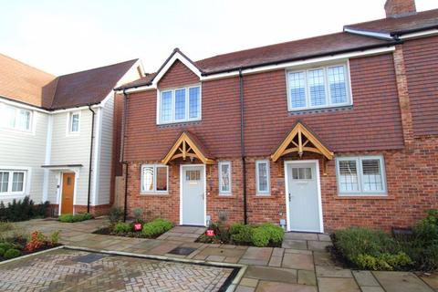 2 bedroom house for sale, Charlie Close, Cranleigh