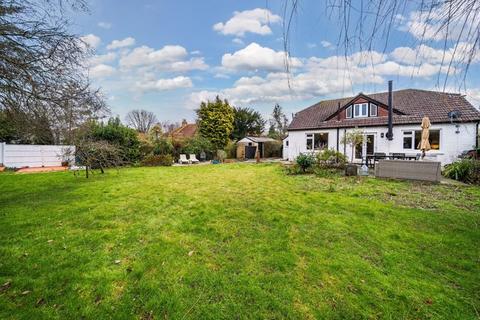 4 bedroom detached house for sale, Etchinghill