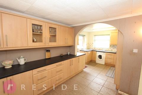 3 bedroom bungalow for sale, Lawnswood, Rochdale OL11