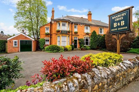 7 bedroom semi-detached house for sale, Broughton Road, Banbury