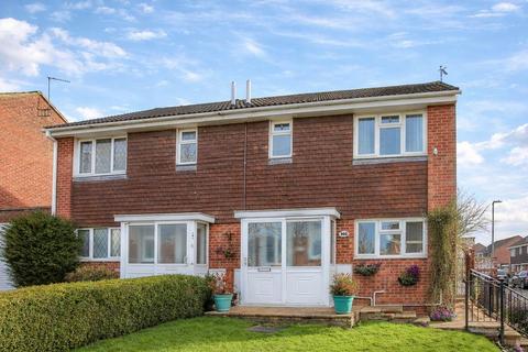 3 bedroom semi-detached house for sale, Sussex Drive, Banbury