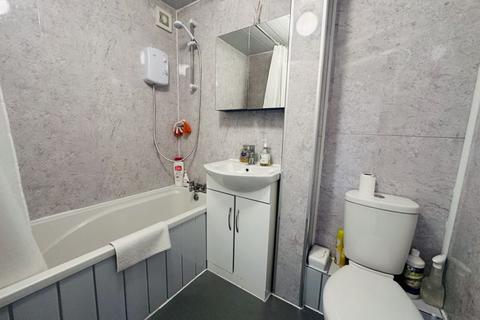 2 bedroom apartment for sale, Archery Close, Harrow