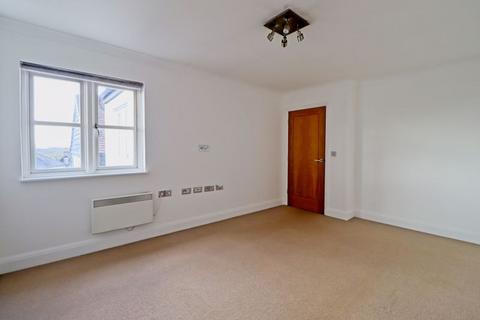 1 bedroom apartment for sale, High Street, Benfleet