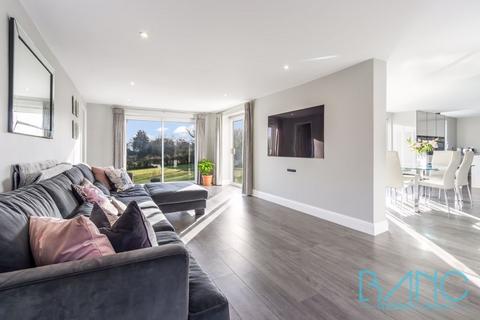 Primrose Cottage Rags Lane, Cheshunt, Waltham Cross, EN7 6TD