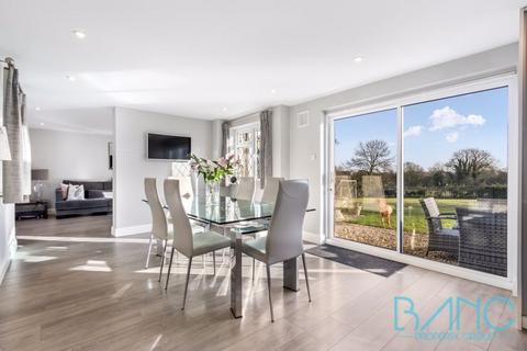 Primrose Cottage Rags Lane, Cheshunt, Waltham Cross, EN7 6TD