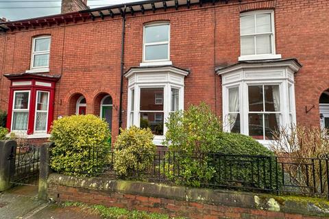 4 bedroom terraced house for sale, Southbank Street, Leek, ST13 5LS.