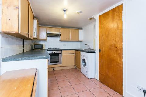 2 bedroom flat to rent, Dames Road