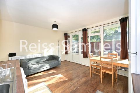 4 bedroom terraced house to rent, Cooks Road, Kennington, Southwark,London SE17