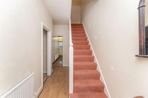 3 bedroom terraced house for sale, Princes Avenue, London, N13