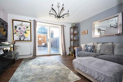 3 Beasley Close, Queenborough, ME11 5BF