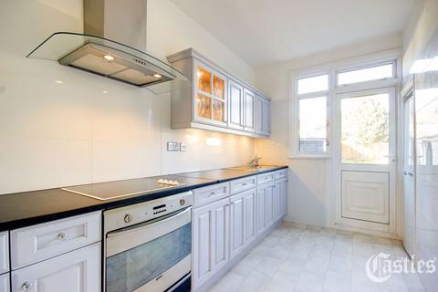 3 bedroom terraced house for sale, North Circular Road, London, N13