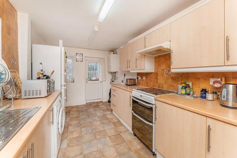 3 bedroom terraced house for sale, Mays Lane, Barnet, EN5