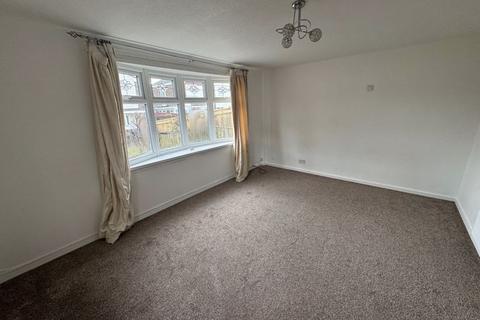 3 bedroom semi-detached house to rent, Grindleford Court, South Shields NE34