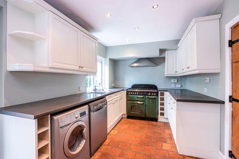 3 bedroom semi-detached house to rent, Broadhurst Cottages, Smithwood Common