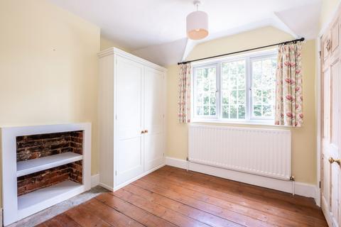 3 bedroom semi-detached house to rent, Broadhurst Cottages, Smithwood Common