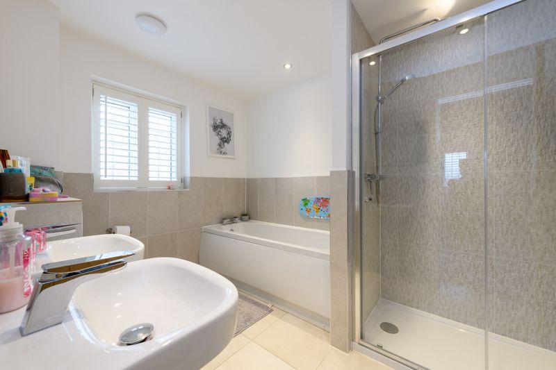 Bedroom 2 En-Suite