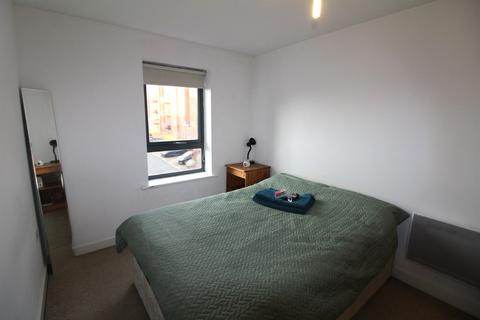 2 bedroom flat for sale, Bouverie Court, Leeds