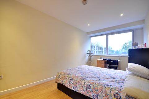 1 bedroom flat to rent, Pembroke Road, Ruislip HA4 8NQ