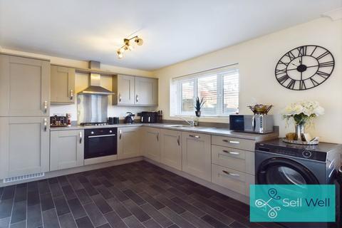 4 bedroom detached house for sale, Yarn Close, Manchester M28