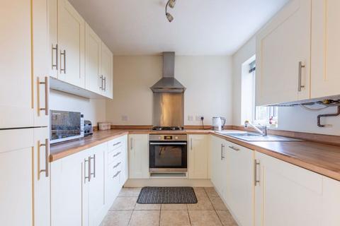 6 Chandlers Close, Wantage, OX12 8EW