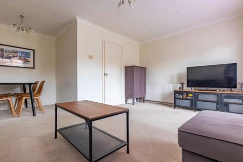 6 Chandlers Close, Wantage, OX12 8EW