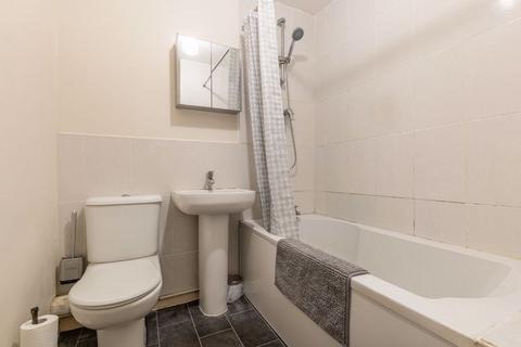 6 Chandlers Close, Wantage, OX12 8EW
