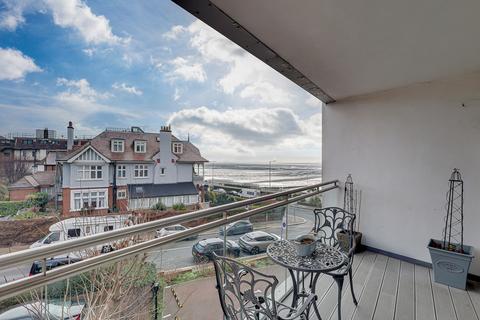 2 bedroom apartment for sale, The Leas, Westcliff-on-sea, SS0