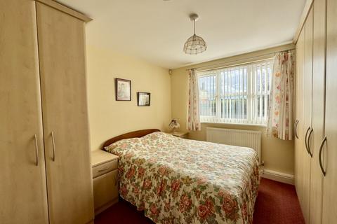 1 bedroom apartment for sale, Oxford Road, Gomersal, BD19