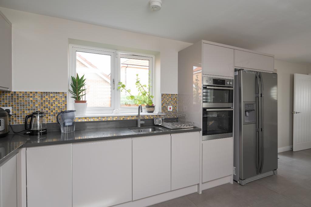 Kitchen Dining room