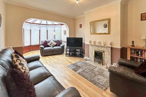 175 Limpsfield Road, Warlingham, CR6 9RJ