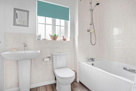25 Downham View, Dursley, GL11 5GB