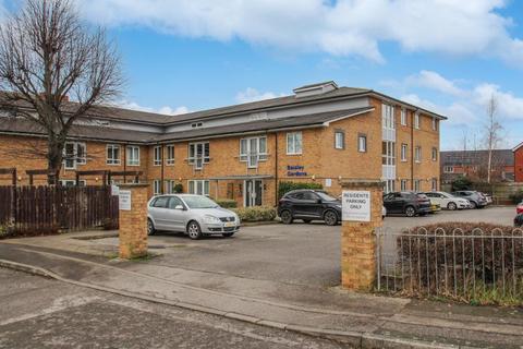 2 bedroom flat for sale, Bletchley, Milton Keynes MK2