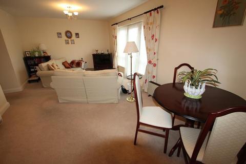 2 bedroom flat for sale, Bletchley, Milton Keynes MK2