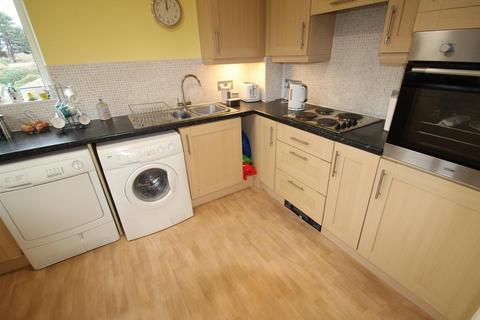 2 bedroom flat for sale, Bletchley, Milton Keynes MK2