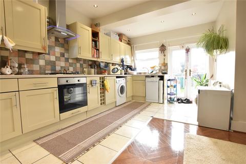 10 Victoria Road, Coulsdon, CR5 2NN