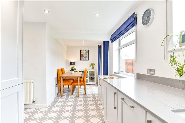 Kitchen/Dining