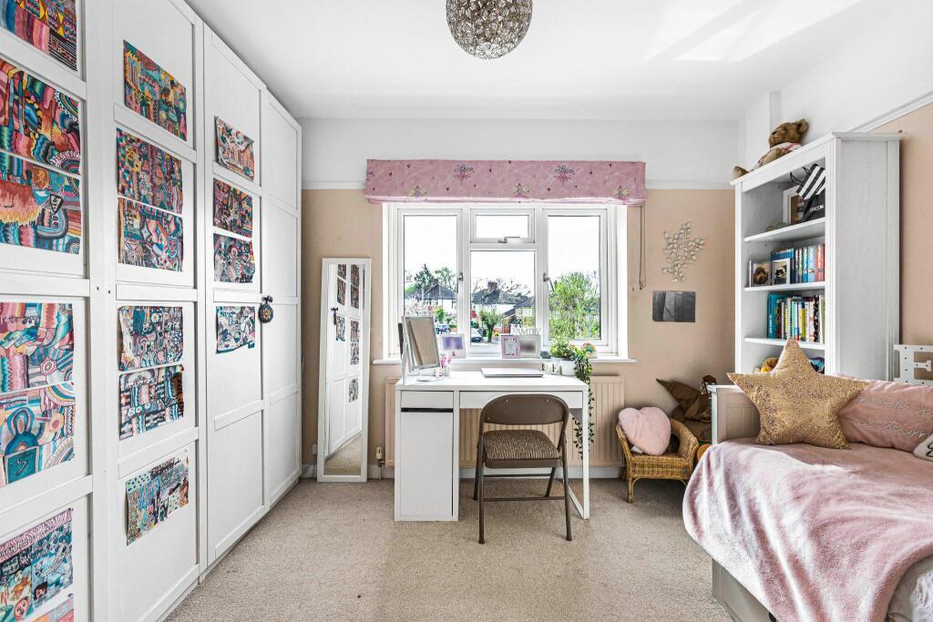 Bedroom 2: