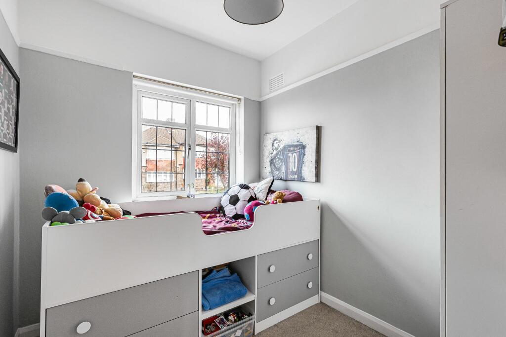 Bedroom 3: