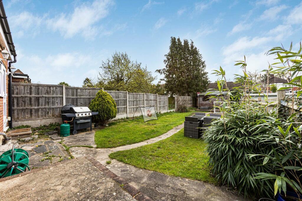 Rear garden pic 1:
